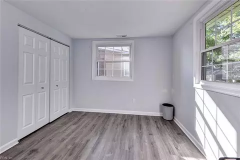 Bedroom - 1917 Zinzer Rd, Hampton, VA 23663 photo 1 of 2