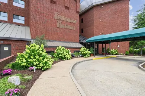255 College Cross #86, Norfolk, VA 23510