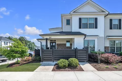 910 Kathy Ann Way W, Carrollton, VA 23314