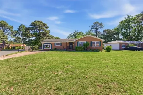 101 Hook St, Chesapeake, VA 23324