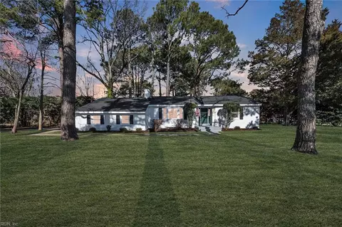 2300 Plantation Dr, Virginia Beach, VA 23454