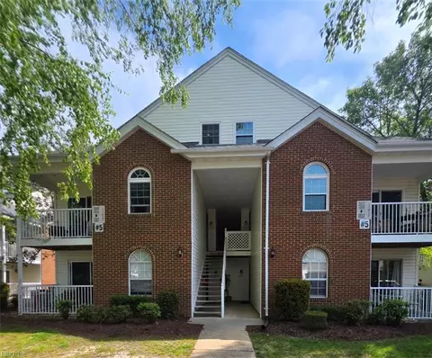 1377 Ivywood Rd, Virginia Beach, VA 23453