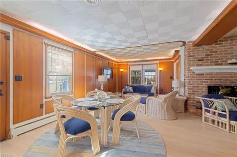 Dining - 2004 E Ocean View Ave, Norfolk, VA 23503 photo 3 of 6