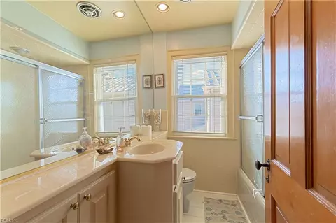 Bath - 2004 E Ocean View Ave, Norfolk, VA 23503 photo 2 of 4
