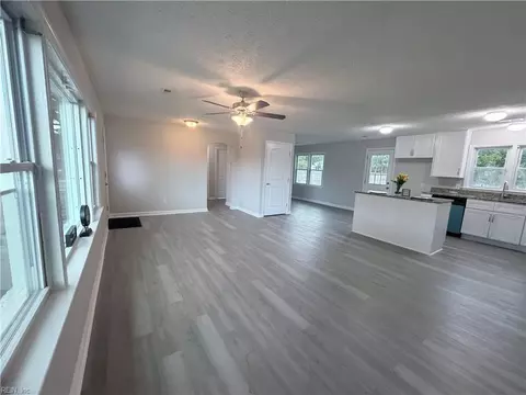 Living - 1815 Gildner Rd, Hampton, VA 23666 photo 4 of 4