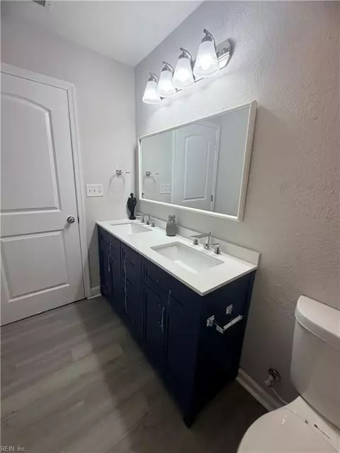 Bath - 1815 Gildner Rd, Hampton, VA 23666 photo 3 of 3
