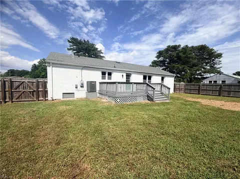 Exterior - 1815 Gildner Rd, Hampton, VA 23666 photo 3 of 4