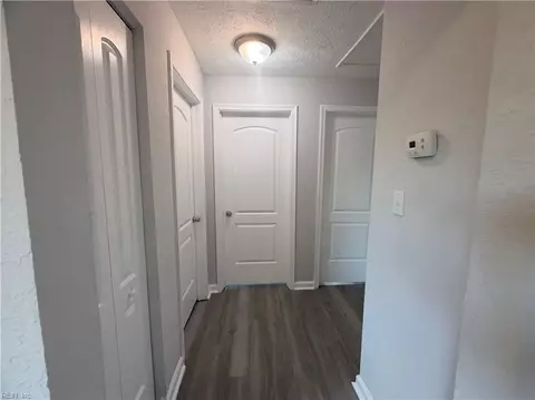 Entry Way - 1815 Gildner Rd, Hampton, VA 23666 photo 4 of 4