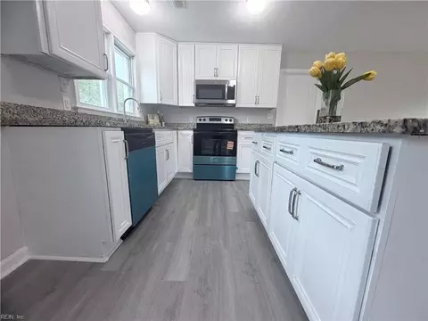 Kitchen - 1815 Gildner Rd, Hampton, VA 23666 photo 2 of 2