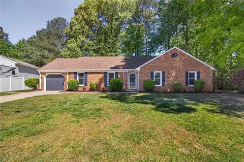 708 Kirkwall Ct, Chesapeake, VA 23320