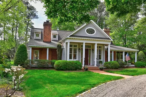 1418 N Woodhouse Rd # -A, Virginia Beach, VA 23454