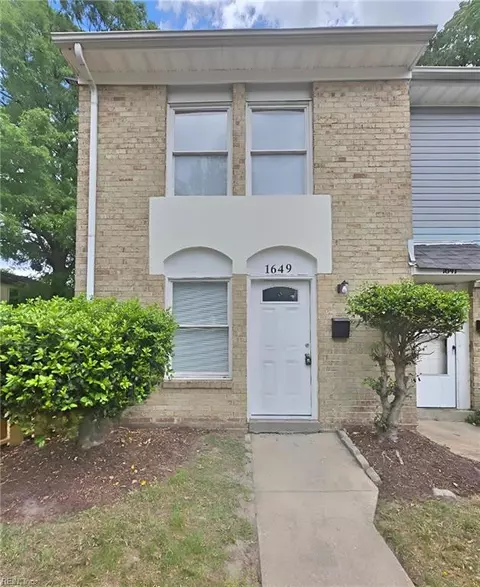 1649 Darren Cir, Portsmouth, VA 23701
