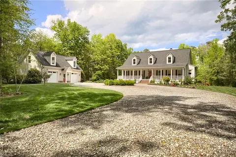 145 Paddys Ct, Port Haywood, VA 23138