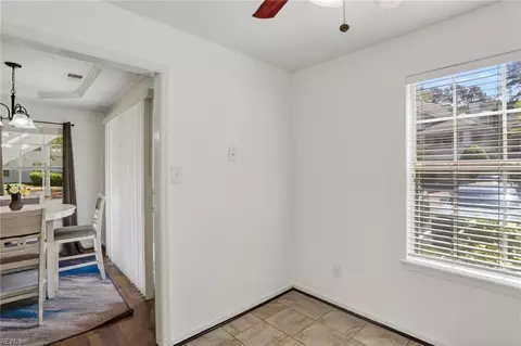 Entry Way - 708 Inlet Quay Quay #B, Chesapeake, VA 23320 photo 2 of 3