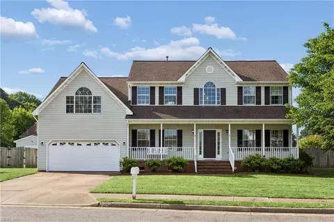 828 Essex Park Dr, Hampton, VA 23669