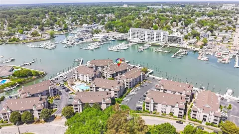 415 Harbour Pt #306, Virginia Beach, VA 23451