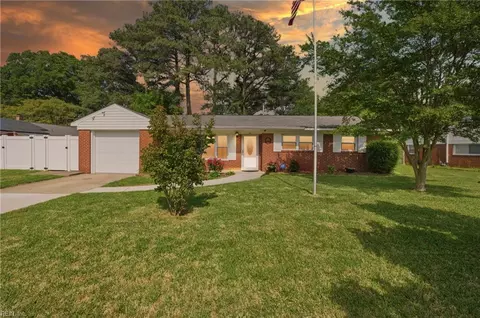 116 Goldcrest Dr, Chesapeake, VA 23325