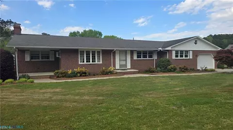 250 Baby Ln, Mathews, VA 23109