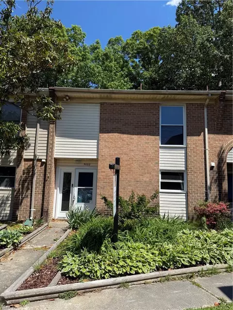 5002 Amboy Ct, Virginia Beach, VA 23462