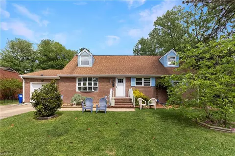 606 Beech Dr, Newport News, VA 23601
