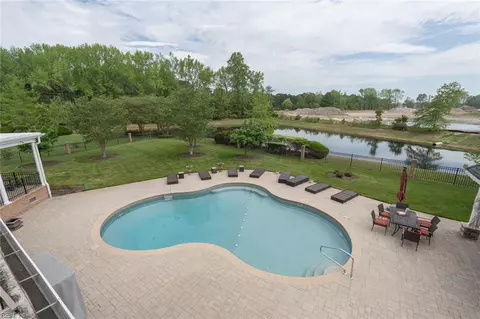 Exterior - 334 Scone Castle Loop, Chesapeake, VA 23322 photo 9 of 11