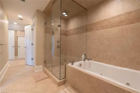 Bath - 334 Scone Castle Loop, Chesapeake, VA 23322 photo 5 of 6