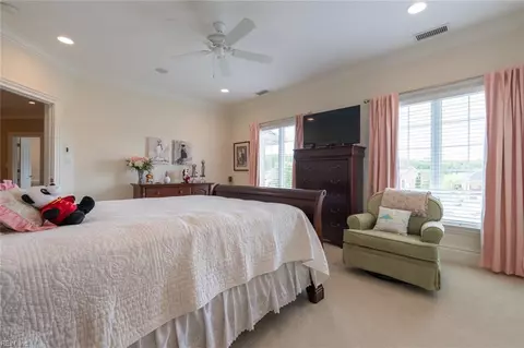 Bedroom - 334 Scone Castle Loop, Chesapeake, VA 23322 photo 8 of 10