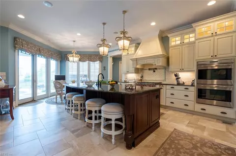 Kitchen - 334 Scone Castle Loop, Chesapeake, VA 23322 photo 1 of 4