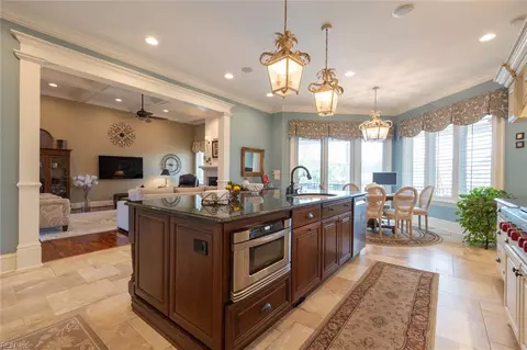 Kitchen - 334 Scone Castle Loop, Chesapeake, VA 23322 photo 4 of 4