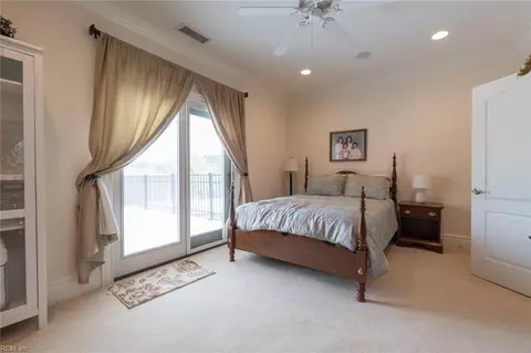 Bedroom - 334 Scone Castle Loop, Chesapeake, VA 23322 photo 3 of 10