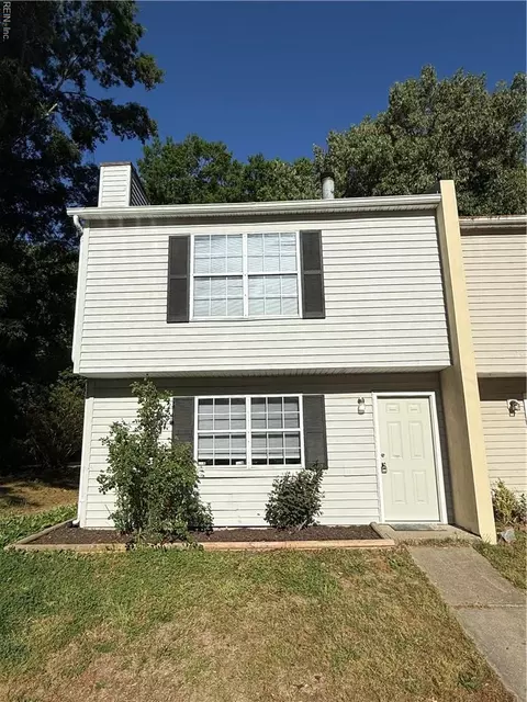 1 Oneonta Dr, Newport News, VA 23602