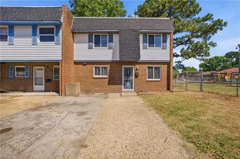 1236 Curie Ct, Norfolk, VA 23513