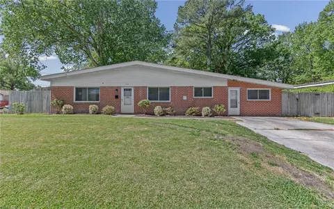 289 Appian Ave, Virginia Beach, VA 23452