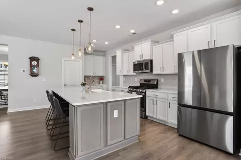 Kitchen - 1849 Bancroft Rd, Chesapeake, VA 23320 photo 4 of 4