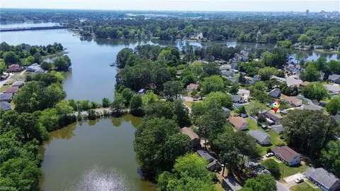 View/Area - 722 Red Mill Rd, Norfolk, VA 23502 photo 6 of 6