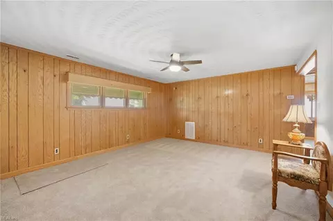 Living - 722 Red Mill Rd, Norfolk, VA 23502 photo 3 of 5