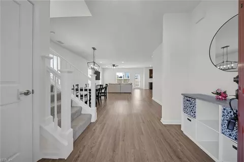 Entry Way - 503 Esterview Ln, Chesapeake, VA 23322 photo 1 of 14