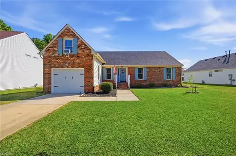 107 Dunbar Dr, Suffolk, VA 23434