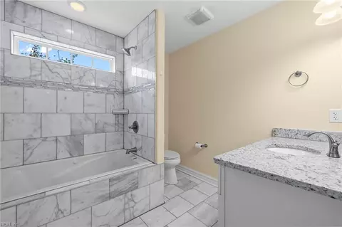 Bath - 710 Beach Rd, Hampton, VA 23664 photo 5 of 5