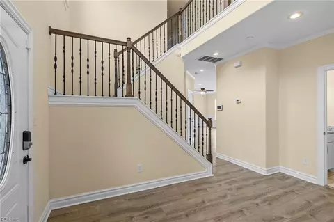 Entry Way - 710 Beach Rd, Hampton, VA 23664 photo 2 of 3