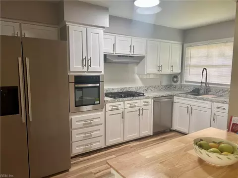 3716 Linnet Ln, Portsmouth, VA 23703