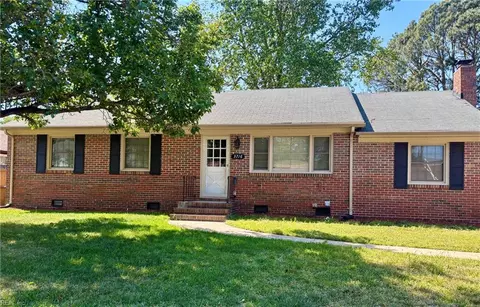 3716 Linnet Ln, Portsmouth, VA 23703