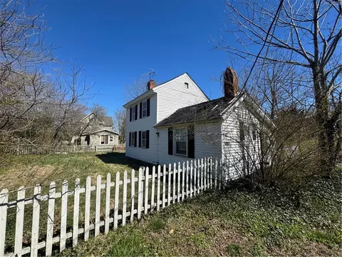 14295 Walker Ln, Harborton, VA 23389