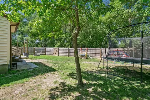 Exterior - 326 Duluth Ct, Hampton, VA 23666 photo 12 of 16