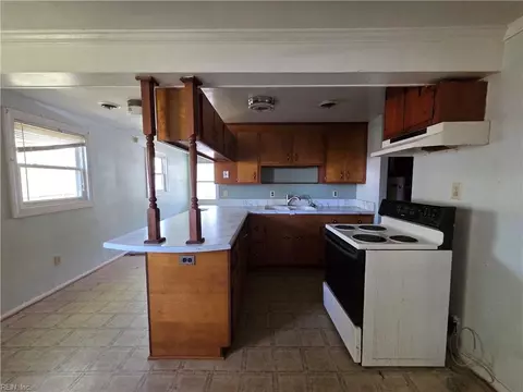 Kitchen - 4 Jordan Dr, Hampton, VA 23666 photo 1 of 1