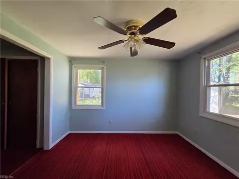 Bedroom - 4 Jordan Dr, Hampton, VA 23666 photo 2 of 6