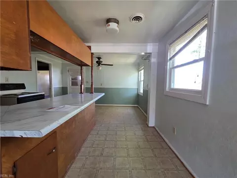 Other - 4 Jordan Dr, Hampton, VA 23666 photo 1 of 8