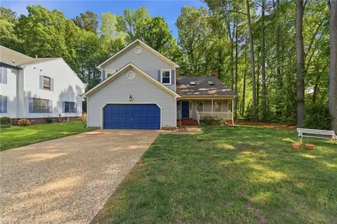 100 Blacksmith Arch Arch, Yorktown, VA 23693