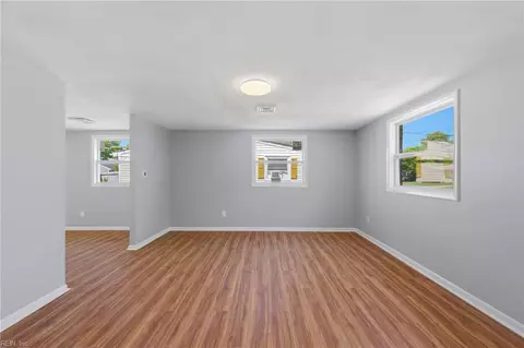 Living - 1903 Demetro Dr, Hampton, VA 23663 photo 1 of 4