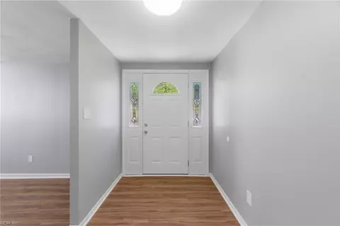 Entry Way - 1903 Demetro Dr, Hampton, VA 23663 photo 1 of 4